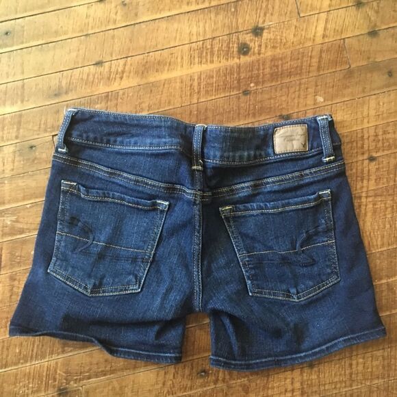AEO denim stretchy dark wash classic size 2 denim shorts - Picture 2 of 3